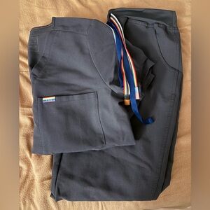 FIGS LIMITED EDITION PRIDE Scrub Set